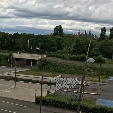 Le 5 De Trêves - *