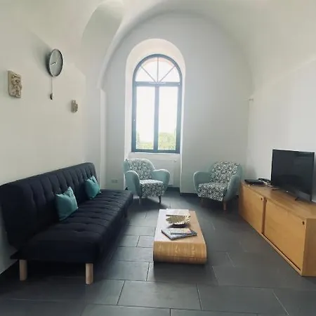 Le 5 De Trêves - Apartment *